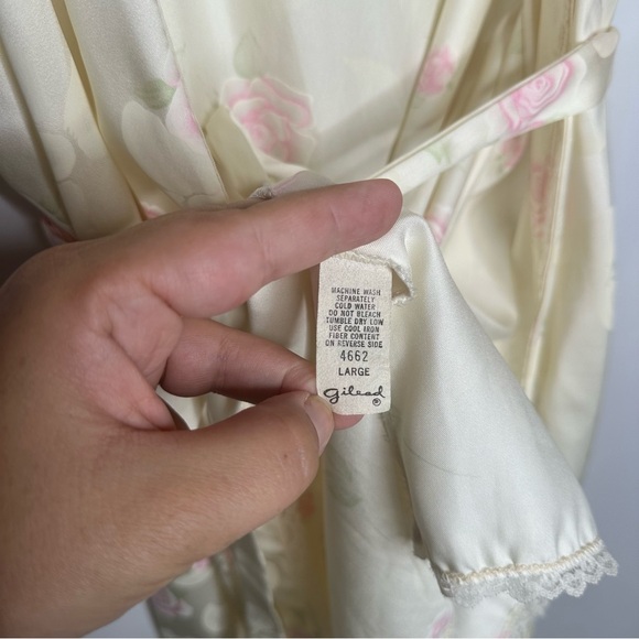 Vintage 70s satin floral print and lace nightgown, Gilead, Women’s Size Large - Picture 7 of 8